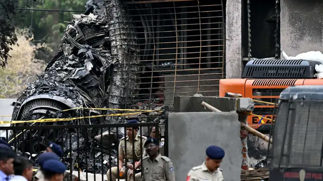 Tinjau Lokasi Kecelakaan Pesawat Air India, PM India Narendra Modi Temui Satu-satunya Korban Selamat