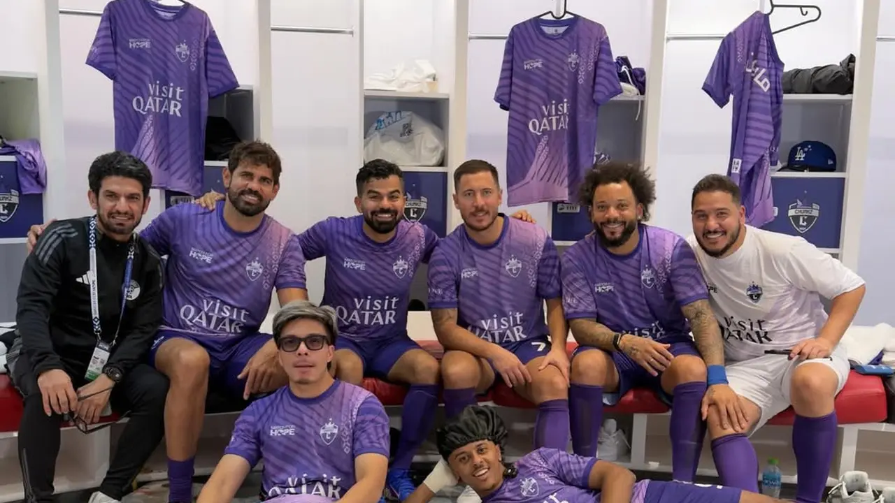 Atta Halilintar Bersama Pesepak Bola dan Youtuber Dunia