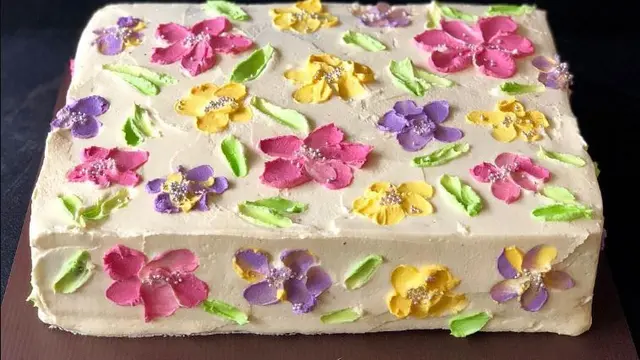 Ulang Tahun ke-39, Farah Quinn Buat Kue Sendiri