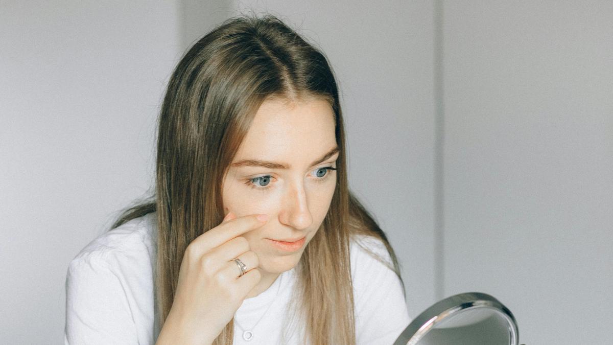 Risiko Tidur dengan Softlens, Apa yang Perlu Anda Ketahui?