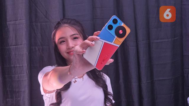 Nubia Music, HP Rp 1 jutaan yang didukung fitur speaker besar di body belakangnya. (Liputan6.com/ Agustin Setyo Wardani)