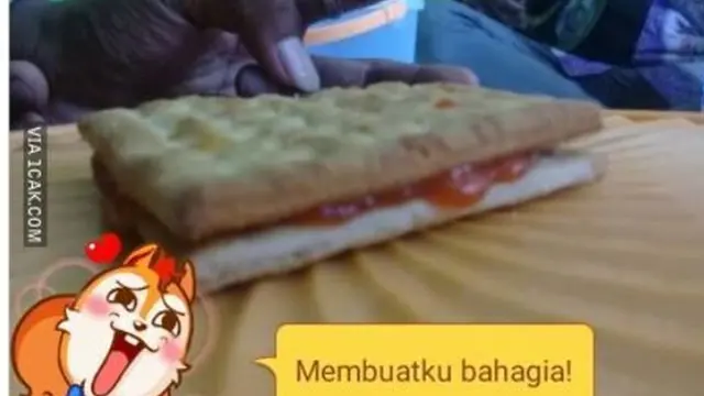 6 Potret Makanan Cepat Saji Low Budget Ini Bikin Ngakak