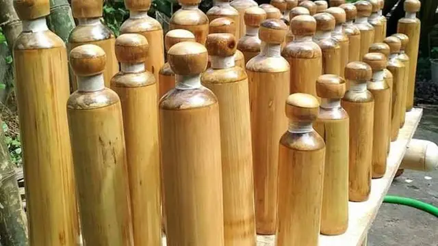 Kurangi Penggunaan Plastik, Pria Ini Bikin Botol dari Bambu
