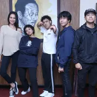 Tidak hanya berkolaborasi dengan para personel Nidji tanpa Giring, pada festival nanti, tapi juga penyanyi Dea Dalila. (Nurwahyunan/Bintang.com)