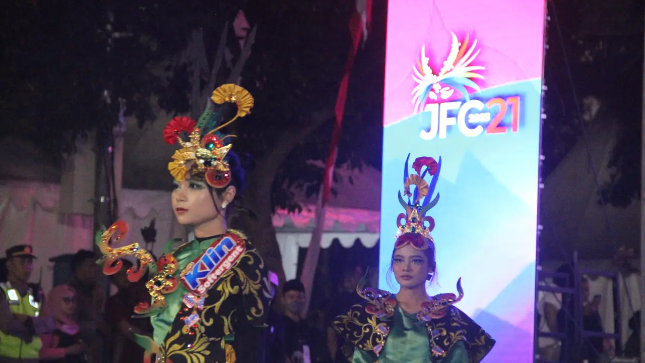 Dukung Karya dan Kreativitas Anak Bangsa dalam Gelaran Jember Fashion Carnaval 2023