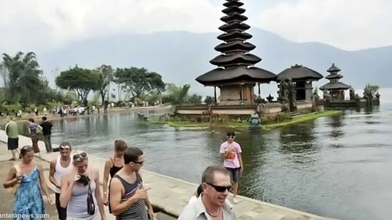 wisata-bali130122b.jpg