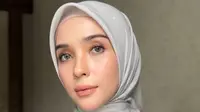 Selebgram Hamidah Rachmayanti Bagi Tips Rawat Rambut Ikal Anak, Sorot Ikatan Batin Ibu dan Si Kecil