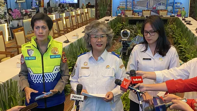 Ketua Posko Harian Angkutan Lebaran 2026, Bernadette Endah Sekar Mayashanti, di Posko Harian Angkutan Lebaran 2026, Kamis (19/3/2026). (Liputan6.com/Tian)