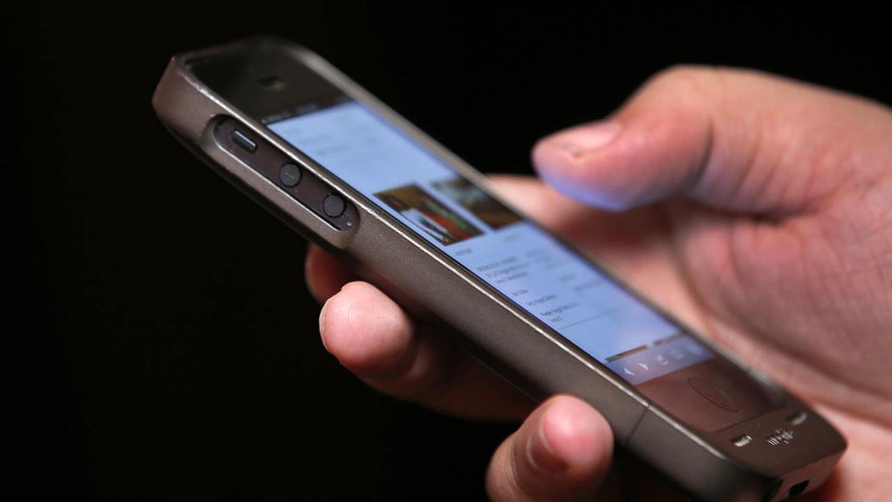 Kazakhstan Larang Penggunaan Ponsel di Kantor Pemerintah