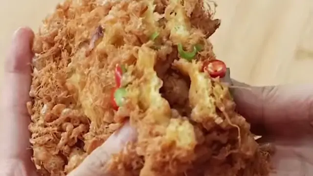 Cara Masak Telur Barendo Khas Padang yang Krispi ala Chef Devina Hermawan