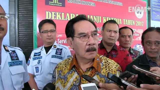 Mantan ketua KPK Antasari Azhar membenarkan bahwa dirinya akan bertemu Jokowi petang ini. Hal ini disampaikan Dia saat mengurus eksekusi atas grasinya di Lapas Tangerang.