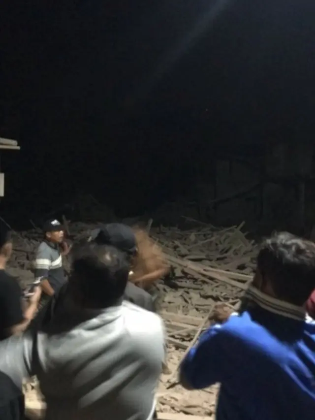 Potret Ledakan di Blitar Kiriman Warganet, Bikin Puluhan Rumah Hancur