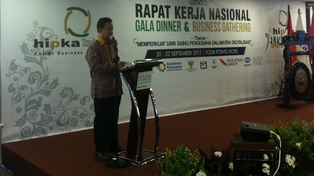 Ketua Komite Ekonomi Dan Industri Nasional Republik Indonesia - Sutrisno Bachir 