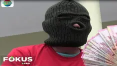 Pelaku menawarkan jasa prostitusi dengan tarif Rp 1,6 juta untuk sekali kencan.