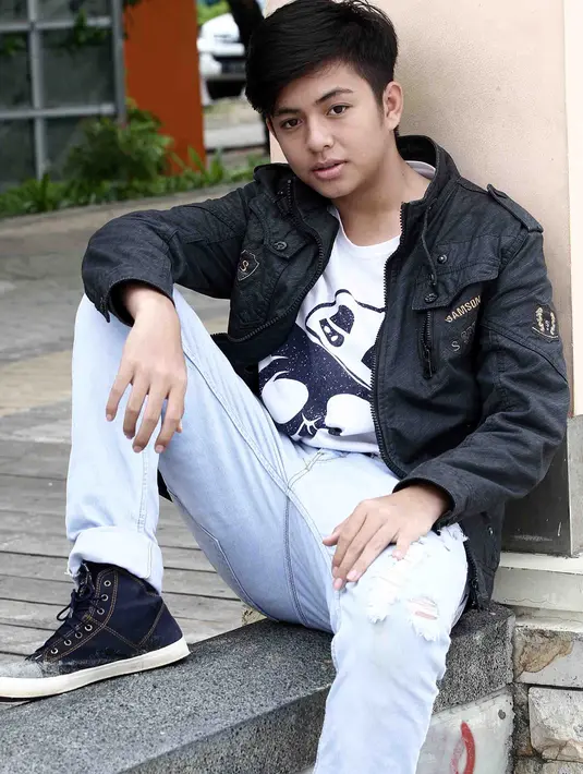 Angga Aldi tidak menyangka namanya mendapatkan dua nominasi dari ajang tahunan SCTV Awards. Ia dinobatkan dalam nominasi sebagai Aktor Utama Paling Ngetop dan Pendatang Baru Paling Ngetop. (Deki Prayoga/Bintang.com)