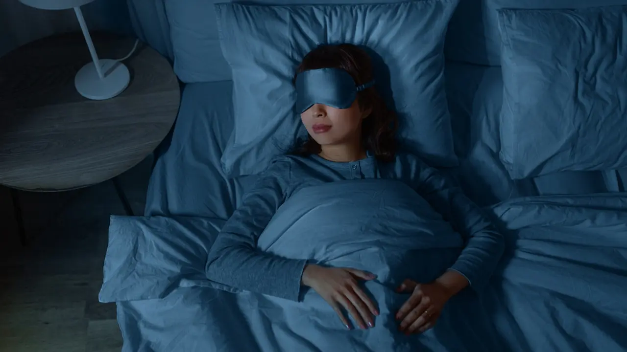 perempuan tidur
