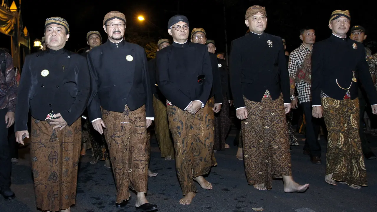 Kirab Malam 1 Sura Pura Mangkunegaran