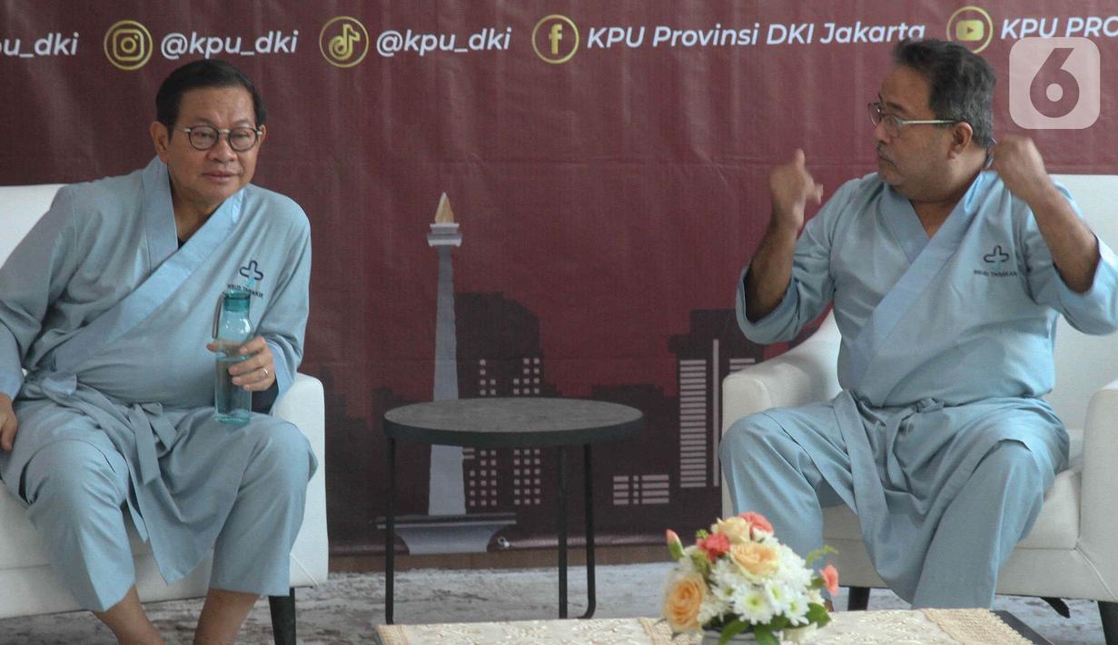 Pramono-Rano menjadi pasangan bakal Cagub-Cawagub pertama yang mendaftar di KPU DKI Jakarta. (Liputan6.com/Herman Zakharia)