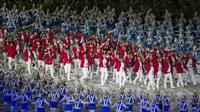 Kontingen Indonesia saat upacara pembukaan Asian Games di SUGBK, Jakarta, Sabtu, (18/8/2018).  Indonesia mengikutsertakan total 938 atlet, 365 ofisial dalam Asian Games 2018. (Bola.com/Vitalis Yogi Trisna)