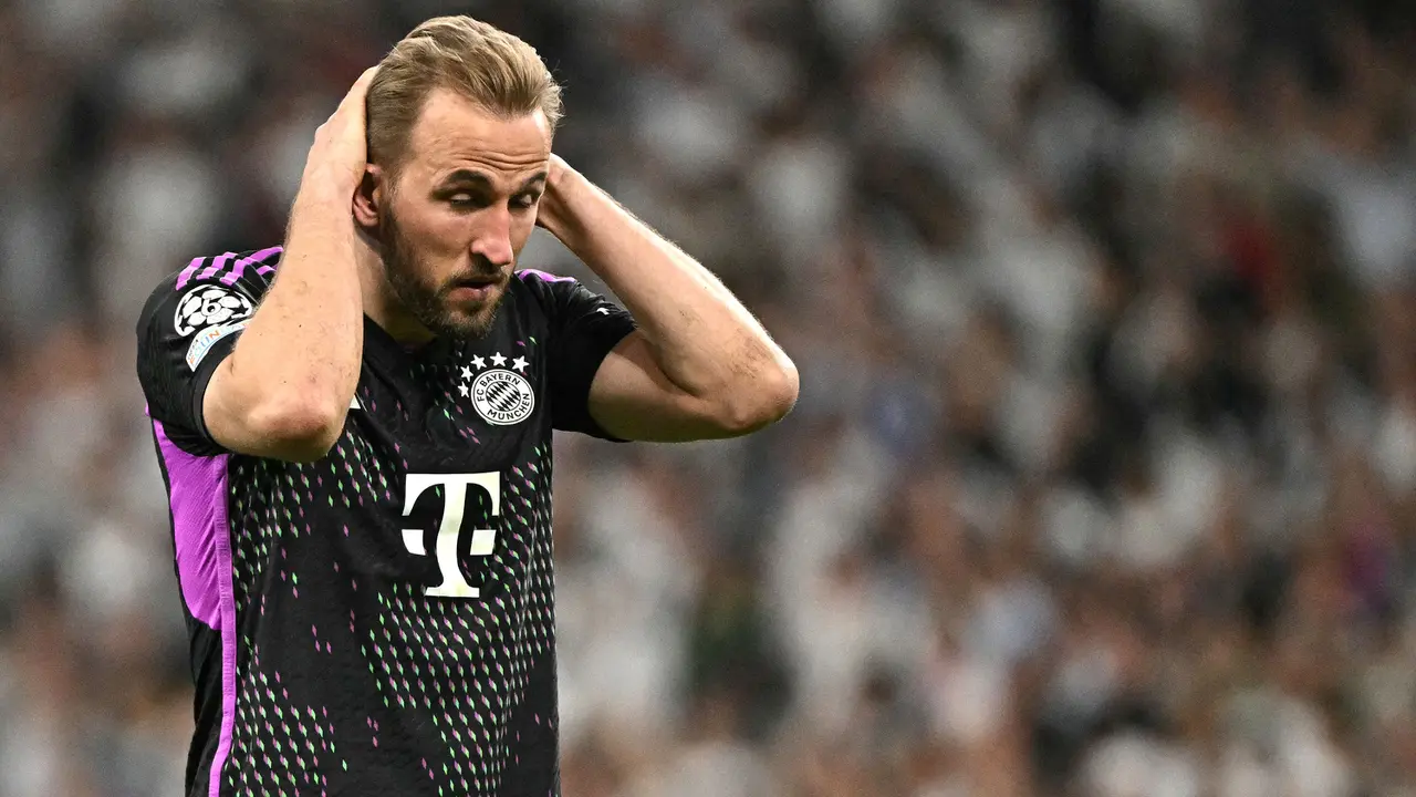 Foto: Nyesek! Bayern Munchen Nir Gelar Musim Ini usai Tersingkir dari Liga Champions