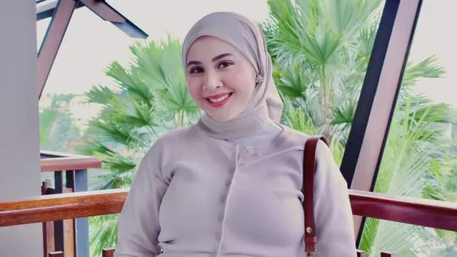 Potret Kesha Ratuliu saat Hamil Anak Ketiga. (instagram/kesharatuliu05)