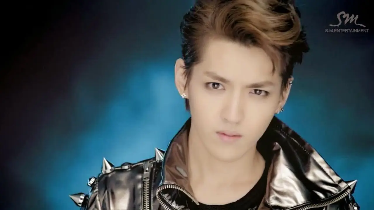 Hengkang dari EXO, Kris Sudah Dikontrak Agensi Lain?