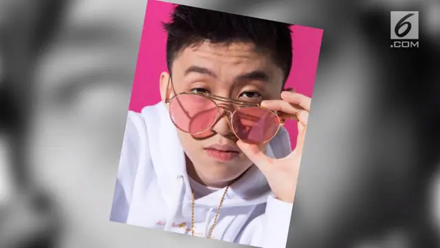 Album perdana Rich Brian mendapat sambutan positif hingga memuncaki The Itunes Hip Hop Chart.