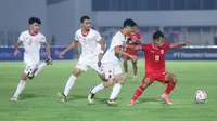 Momen Timnas Indonesia U-20 dan Yaman U-20 harus berbagi poin usai bermain imbang 1-1 dalam laga ketiga Grup F Kualifikasi Piala Asia U-20 2025 yang digelar di Stadion Madya, Jakarta, Minggu (29/9/2024) malam WIB. (Muhammad Iqbal Ichsan/Bola.com)