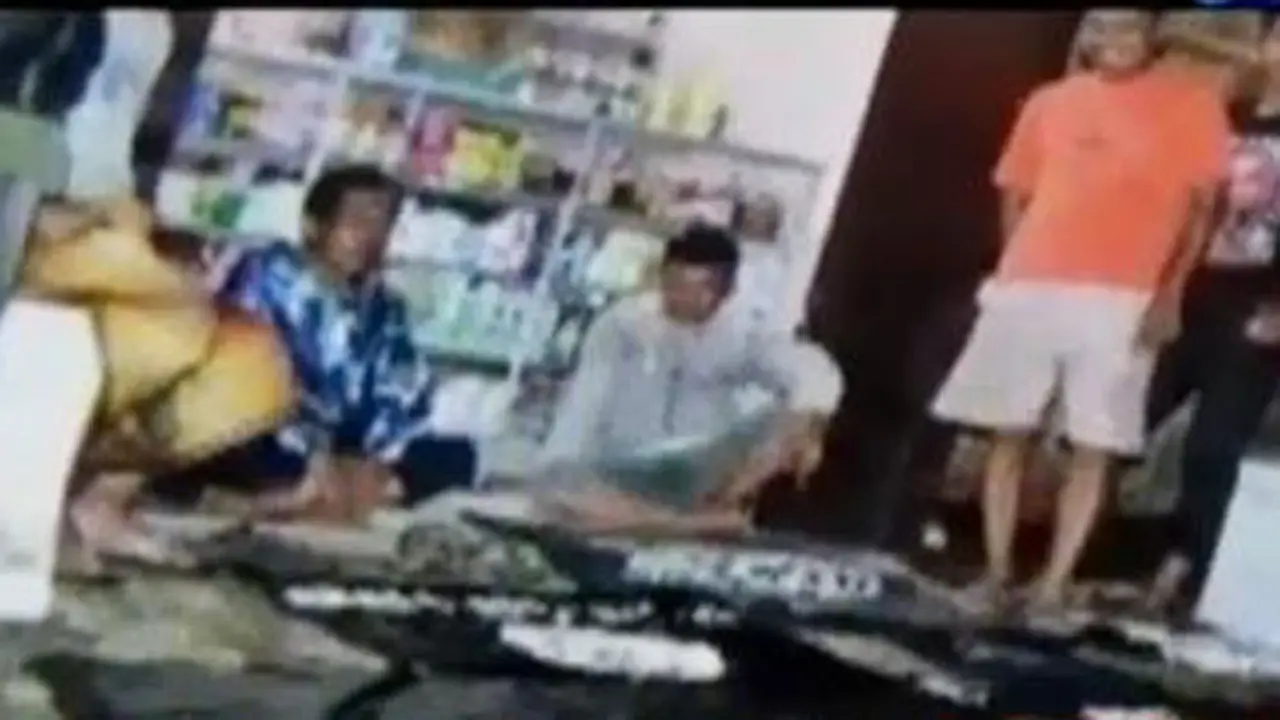 VIDEO: Polisi Temukan Bendera ISIS di Ciamis
