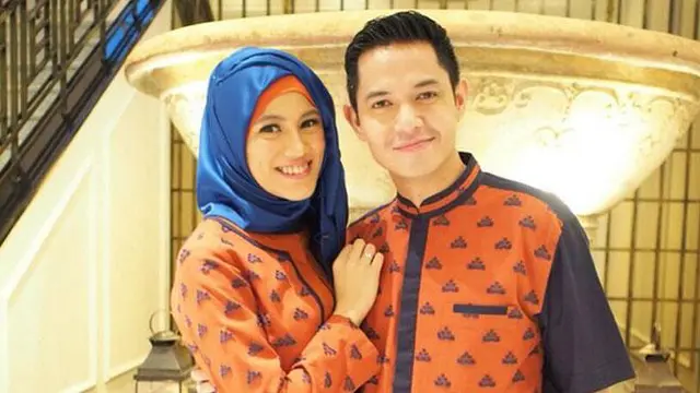 5. Dude Harlino dan Alyssa Soebandono