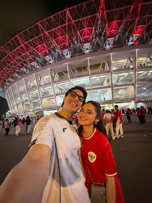 Artis yang Nonton Timnas Indonesia
