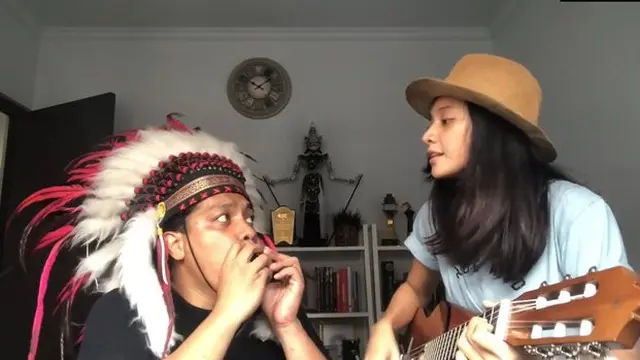Gaya Hidup Sederhana, Ini 7 Potret Kos-Kosan Indah Permatasari dan Arie Kriting
