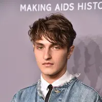 Kendall Jenner dibully karena foto tanpa busananya, namun Anwar Hadid justru bereaksi berbeda. (Theo Wargo / GETTY IMAGES NORTH AMERICA / AFP)