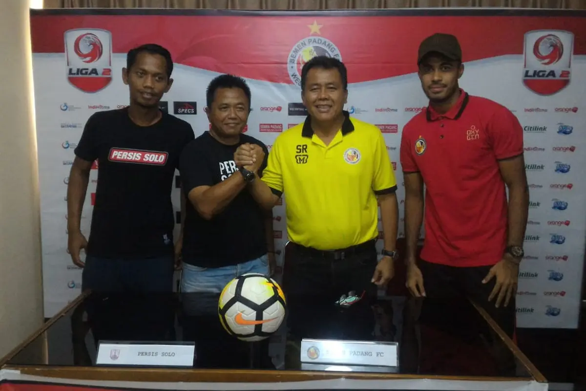 Semen Padang vs Persis Solo