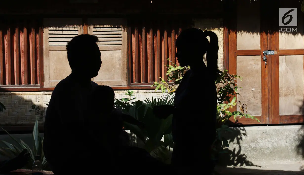 Perkampungan Sade  berjumlah 700 jiwa, dengan satu rumpun keluarga. Dalam sistem perkawinan Suku Sasak,yang dikenal dengan kawin lari atau kawin culik. (Liputan6.com/Angga Yuniar)