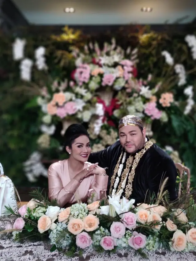 Ivan Gunawan dikabarkan menikah