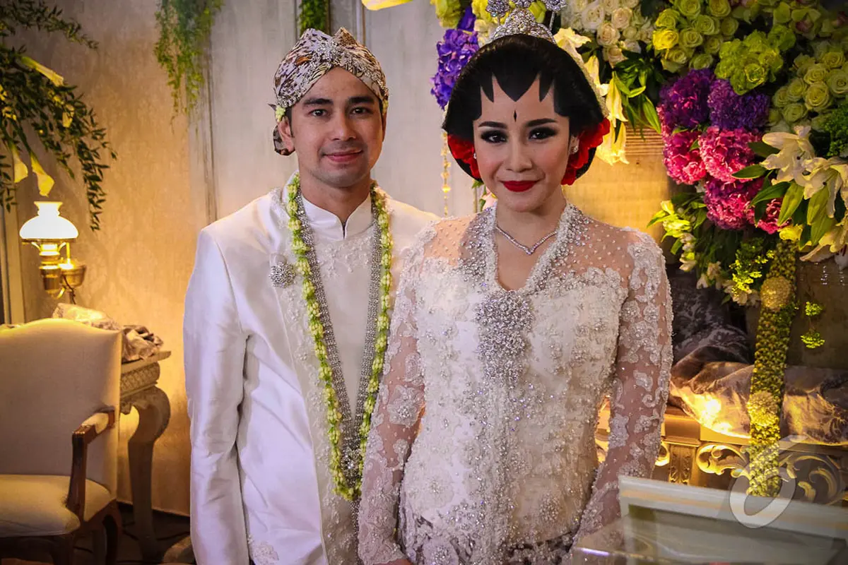 Raut Bahagia Raffi Ahmad-Nagita Slavina Pasca-Resmi Menikah