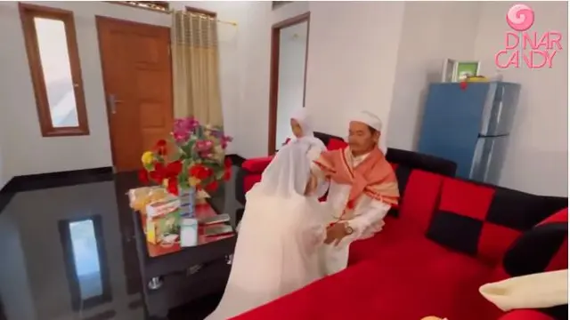 6 Potret Rumah Dinar Candy di Kampung Halaman, Sederhana dan Lewati Jalan Sempit