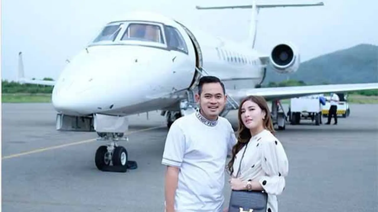 6 Potret Gilang Juragan 99 saat Naik Jet Pribadi, Akui Tak Miliki dan Hanya Kontrak