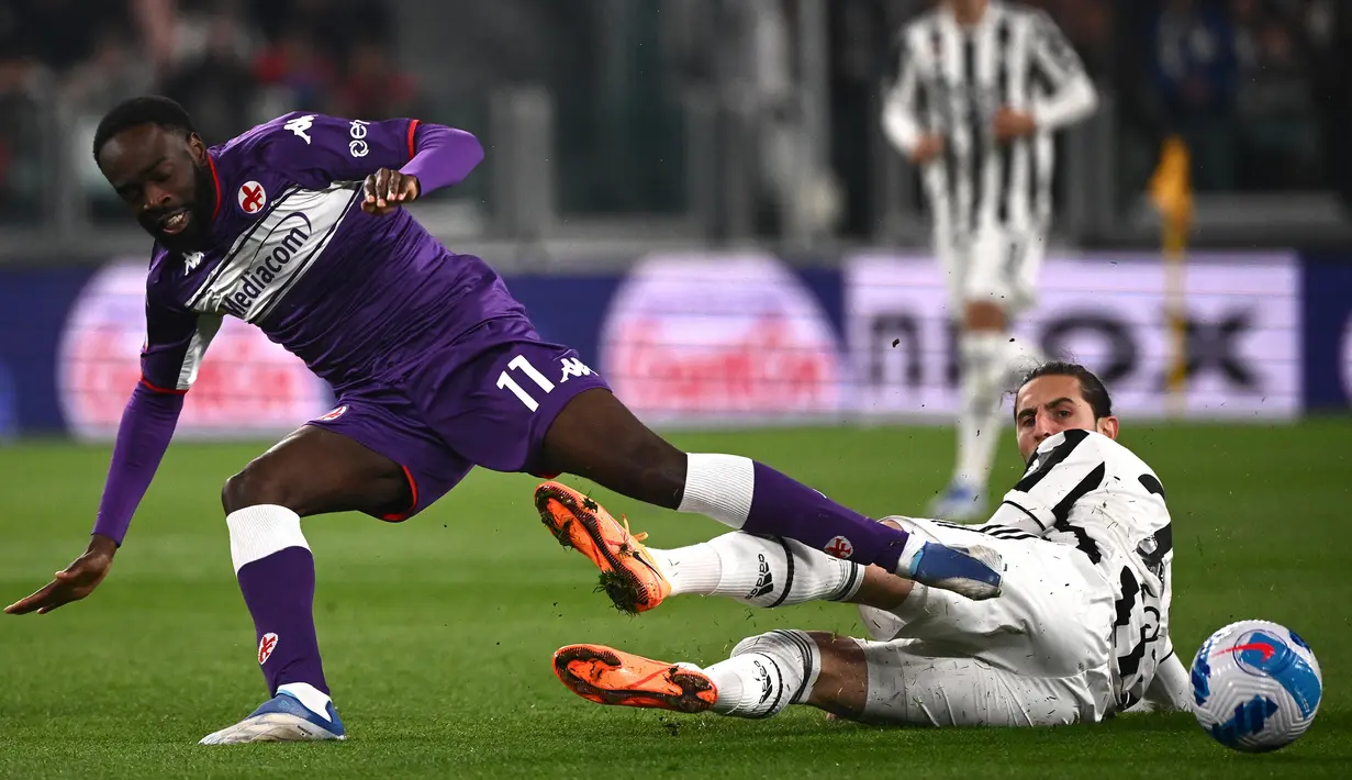 Terbukti, Jonathan Ikone (kiri) dkk mampu melepaskan empat tembakan tepat sasaran, satu lebih banyak dari para pemain Juventus. (AFP/Marco Bertorello)