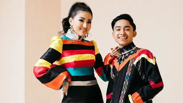 Betrand Peto konser perdana