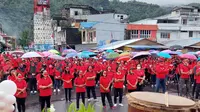 Ribuan orang di Kabupaten Kepulauan Talaud menari  Masamper massal.