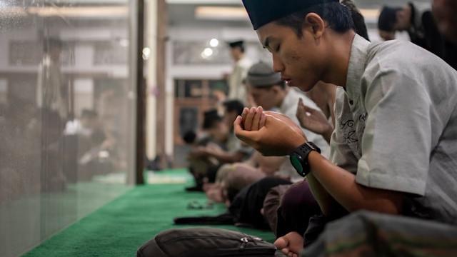 Ilustrasi salat tarawih