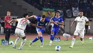 Hasil Sidang Komdis PSSI: Persib Disanksi Rp50 Juta akibat Luka Menalo Tendang LED Board dan Pecahkan Pintu Ruang Ganti GBK