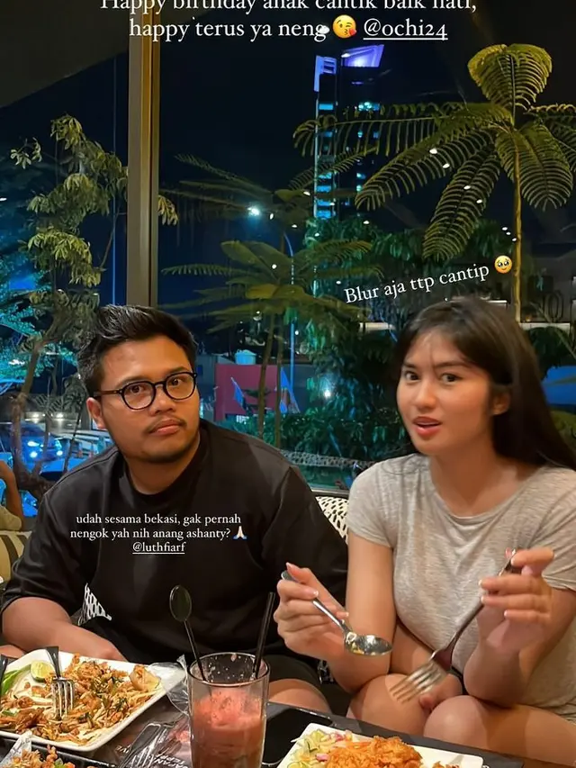Dikabarkan Punya Pacar Baru, Ini 7 Potret Ochi Rosdiana Dapat Kejutan Ultah