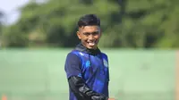 Pemain Persikabo, Munadi. (Bola.com/Permana Kusumadijaya)