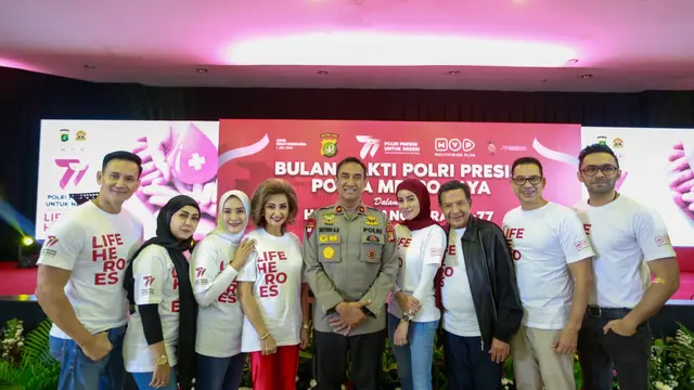 Ari Wibowo dan Sejumlah Artis Mendonorkan Darah