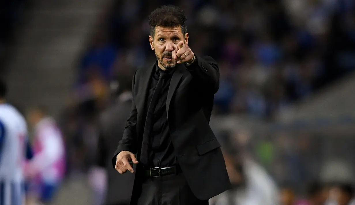 Namun, Atletico Madrid membuang kesempatan tersebut dan berakhir menjadi juru kunci di klasemen grup. Dikutip dari Squawka, ini adalah kali pertama Los Rojiblancos tersingkir dan menjadi juru kunci grup dalam sejarah Liga Champions. (AFP/Miguel Riopa)