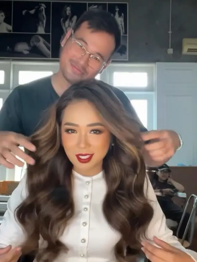 5 Penampilan Soimah dengan Gaun Putih dan Rambut Terurai Panjang, Berkelas Penuh Pesona (credit: instagram.com/ranggayusuf).