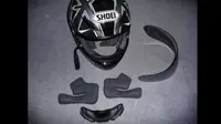 Cara mencuci helm sepeda motor. (instructables.com)